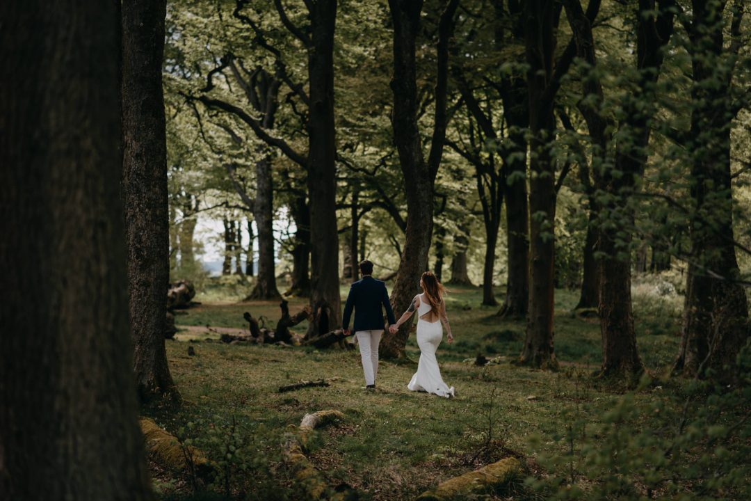 Elopement couples shoot in nature Scotland on vacation. Shoot with Lena Sabala and Patrick Zaarour on Mark Pacura workshop.