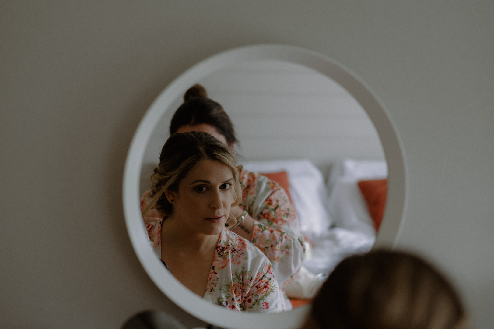 getting ready for same-sex Glencoe elopement
