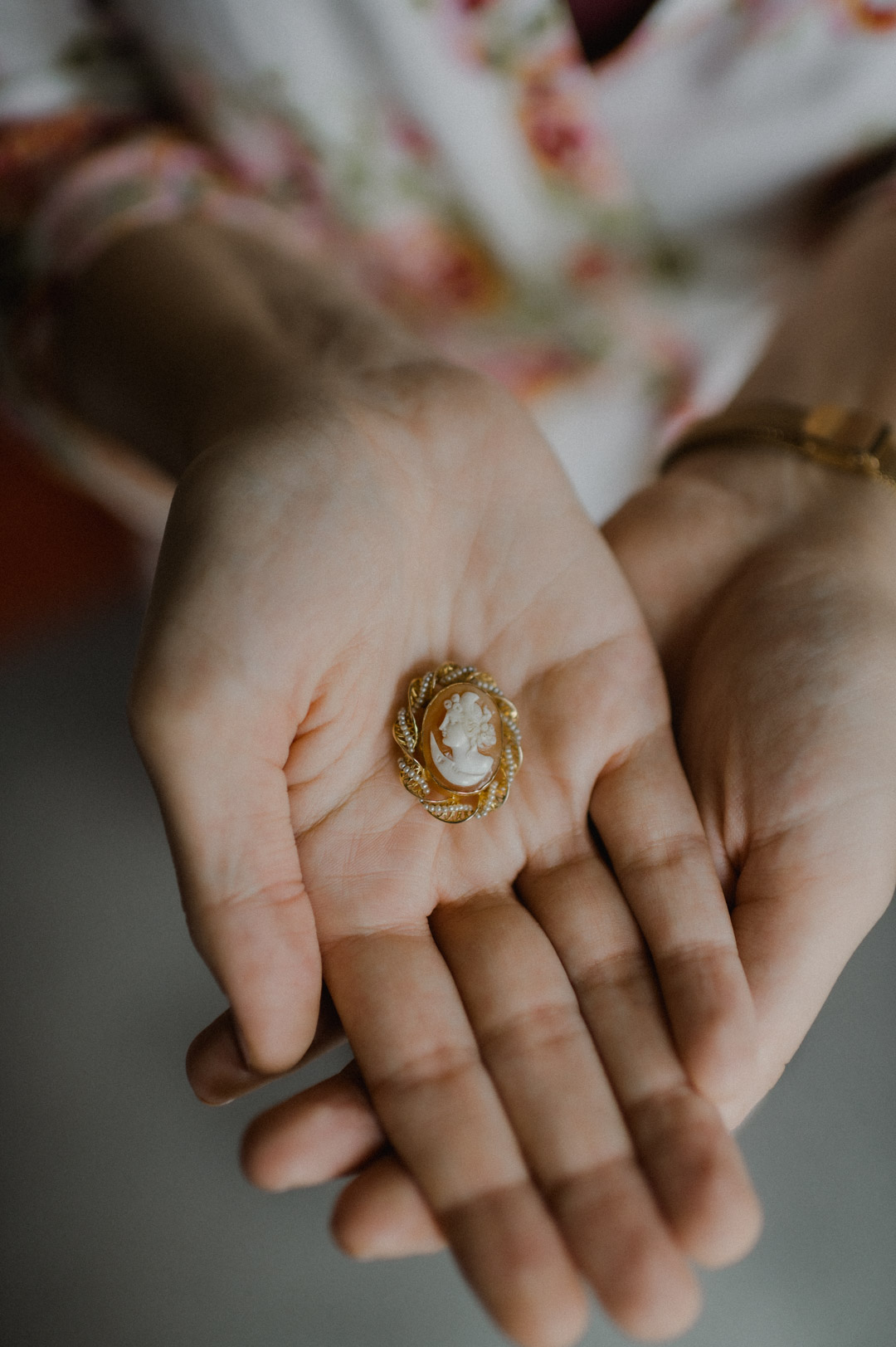Scotland elopement heirloom brooch